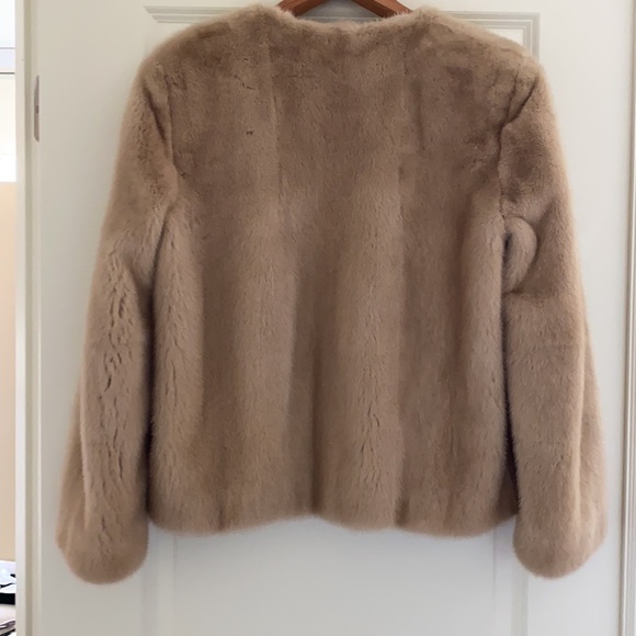 Original Alexander McQueen Fall 2005 runway mink fur jacket. Collectors item. - Picture 10 of 14